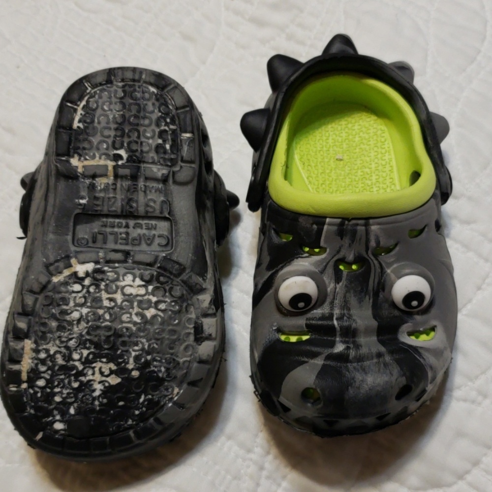 Crocs - Picture 2 of 3